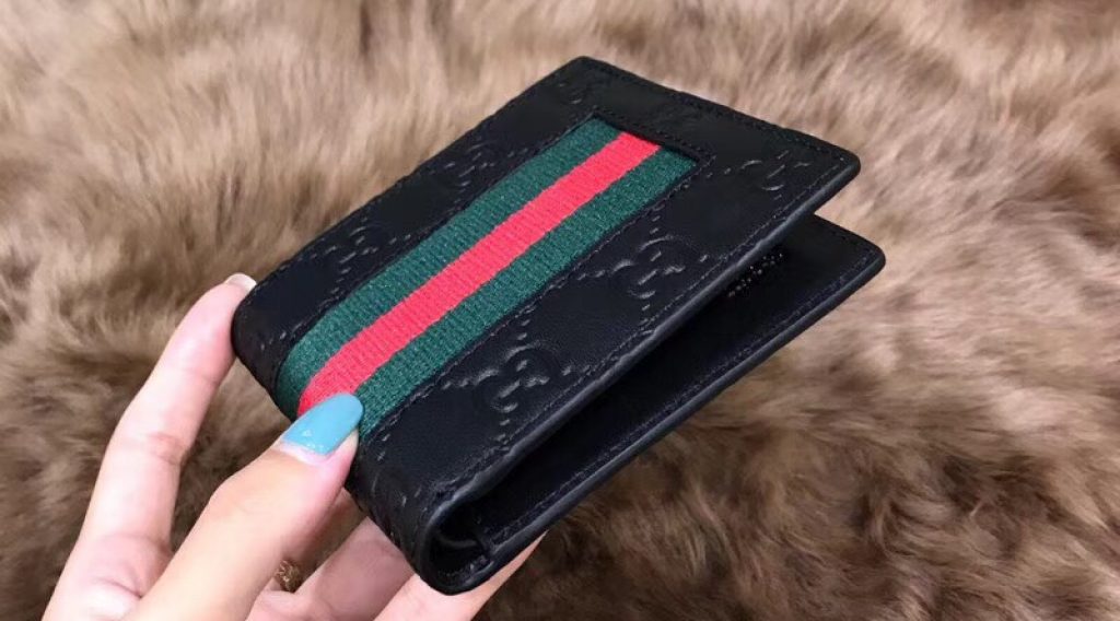 z1137046536261 4c588e113b83d879f06b53e32e11d8ef 1024x568 - V&iacute; nam Gucci si&ecirc;u cấp &ndash; VNGC0014