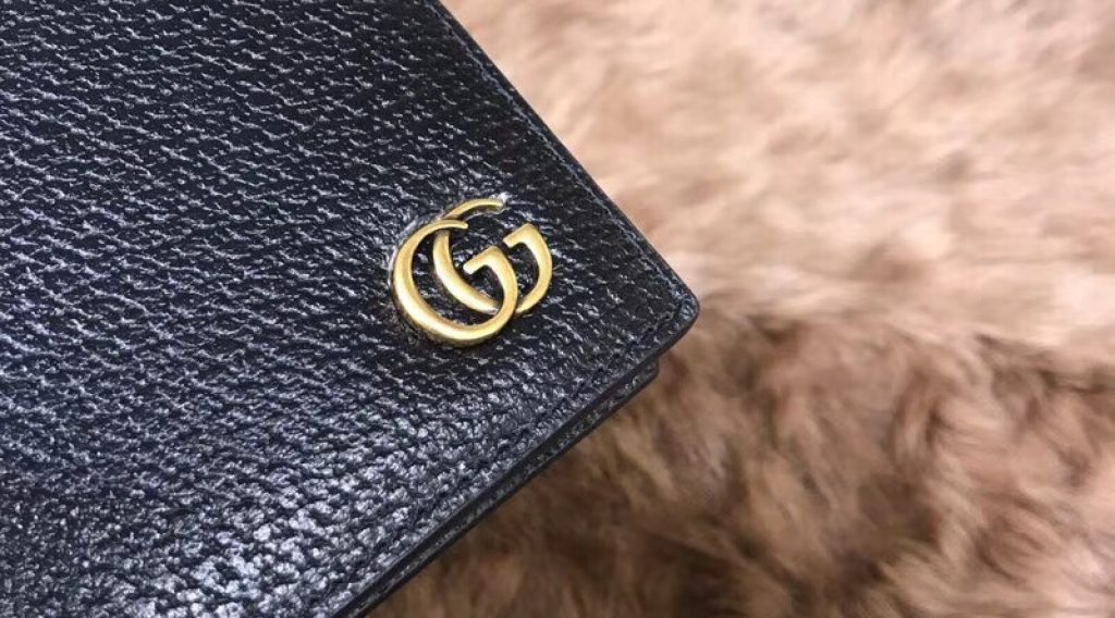 z1137046566575 9520b70467e32e2a8db7824cb2ef2321 1024x568 - V&iacute; nam Gucci si&ecirc;u cấp &ndash; VNGC0012