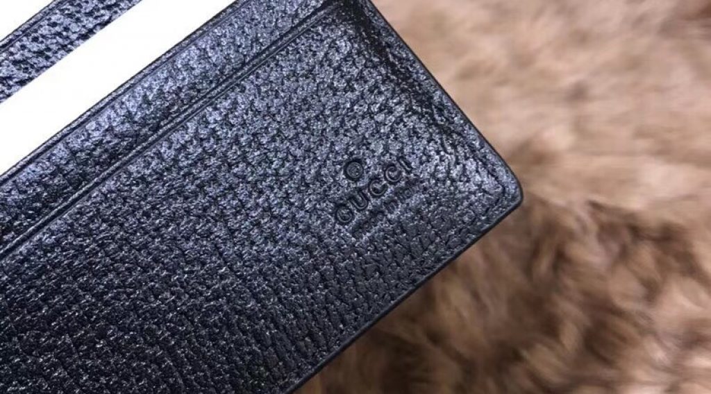 z1137046573304 aa9c65402f38d8f5d03cc47cfbfda3de 1024x568 - V&iacute; nam Gucci si&ecirc;u cấp &ndash; VNGC0012