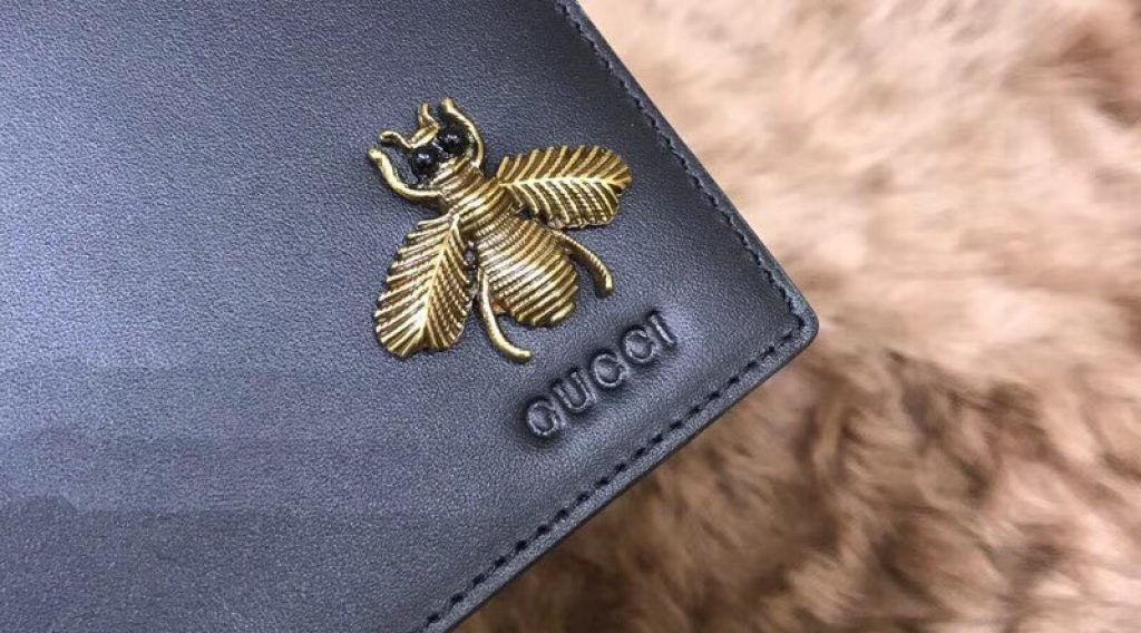 z1137046586926 56d0c0520c245ecc47bfa902619b1571 1024x568 - V&iacute; nam Gucci si&ecirc;u cấp &ndash; VNGC0011
