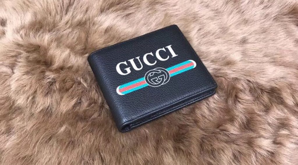 z1137047649347 c443bf2fd254773c64038dad5d2070e7 1024x568 - V&iacute; nam Gucci si&ecirc;u cấp &ndash; VNGC0010