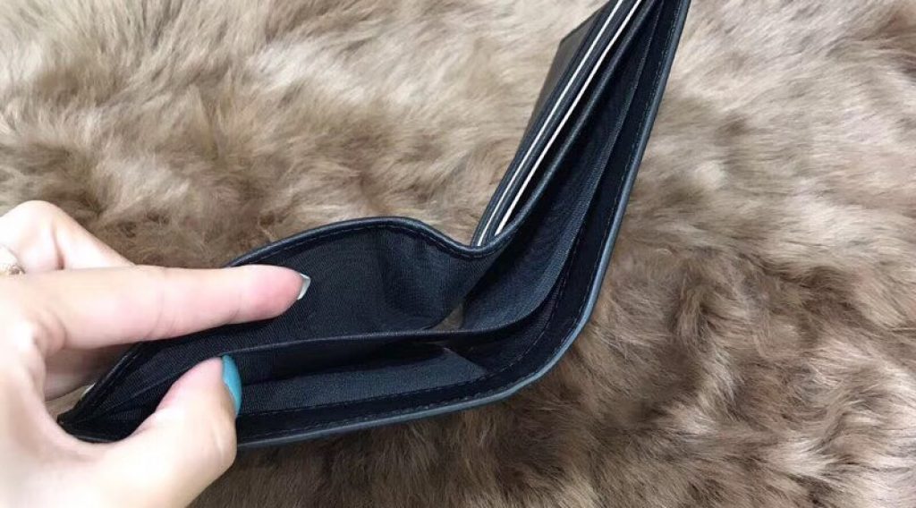 z1137047649703 3b5ad37bdc64005a32b65158491437c0 1024x568 - V&iacute; nam Gucci si&ecirc;u cấp &ndash; VNGC0009
