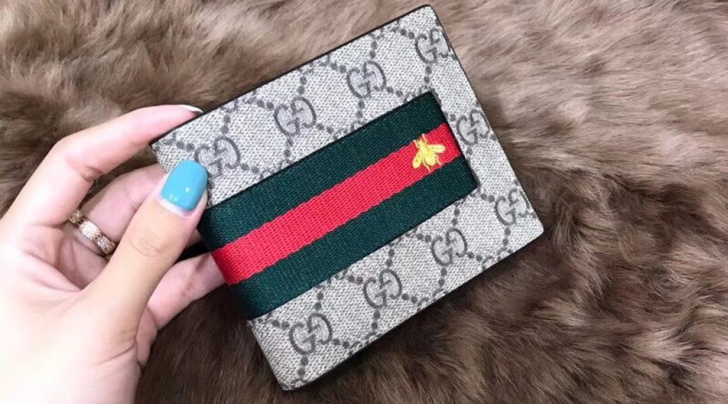z1137047672507 4e43c685dfa2aa9b63ef011114cc19b2 1024x568 - V&iacute; nam Gucci si&ecirc;u cấp &ndash; VNGC0008