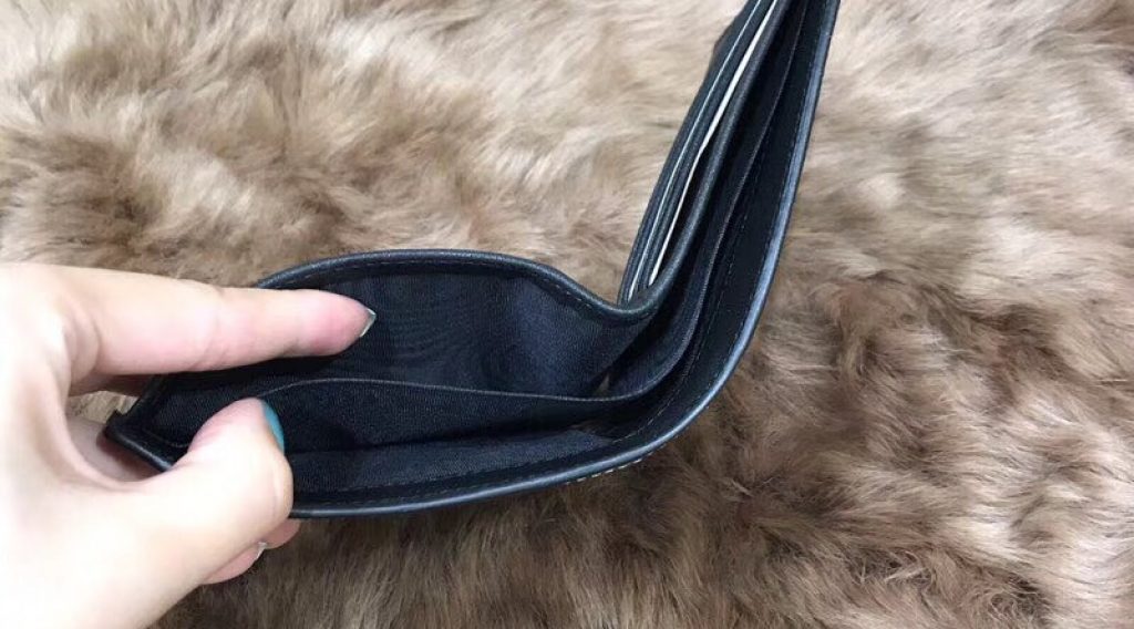 z1137047675741 a10cfe2cc27ab0f7c18d6e90e872b93a 1024x568 - V&iacute; nam Gucci si&ecirc;u cấp &ndash; VNGC0007