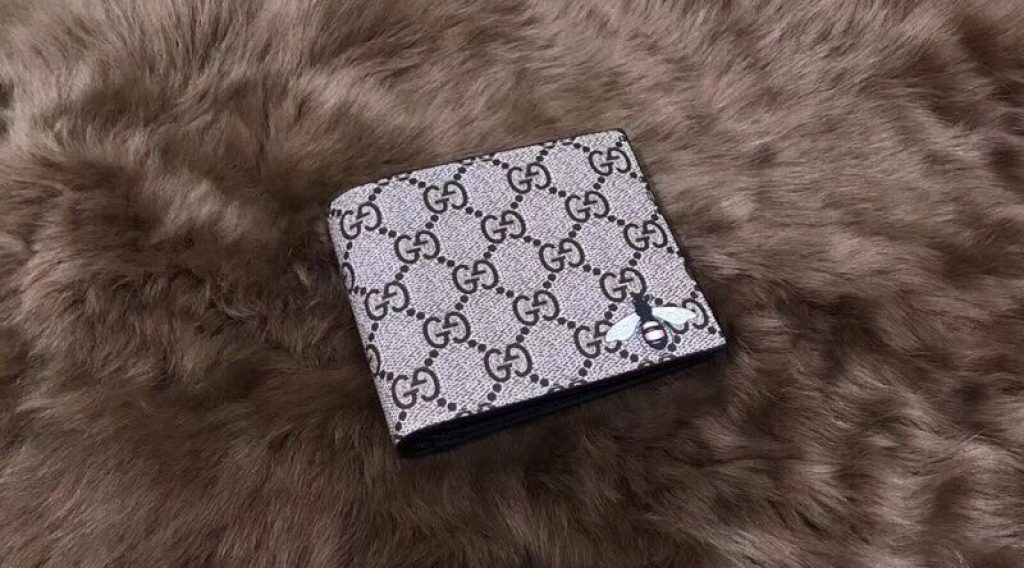 z1137047700917 f925d2e604bd48757c71036f6c173a80 1024x568 - V&iacute; nam Gucci si&ecirc;u cấp &ndash; VNGC0006