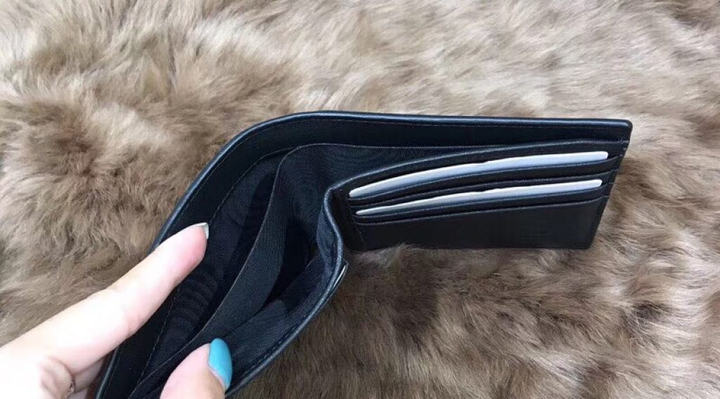 z1137047706533 03d468ce1a3550057f7b2a0633fea807 1024x568 - V&iacute; nam Gucci si&ecirc;u cấp &ndash; VNGC0005