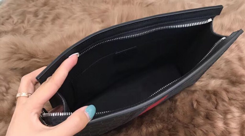 z1137048588433 de8825155820484baefd14c56505924d 1024x568 - V&iacute; nam Gucci si&ecirc;u cấp &ndash; VNGC0003