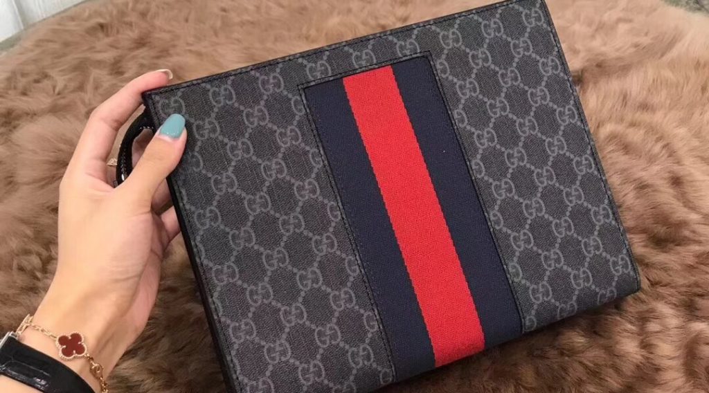 z1137048592132 75f29c6884b47ae41f2ab29f18facb49 1024x568 - V&iacute; nam Gucci si&ecirc;u cấp &ndash; VNGC0003