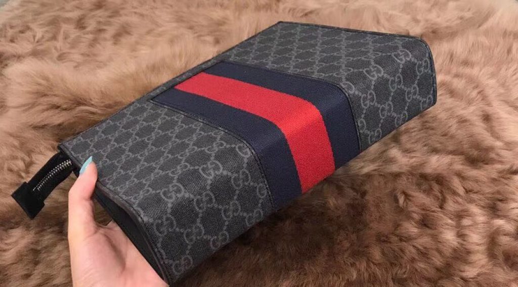 z1137048593944 c1cbd9fe41a1b2d6ab060c432b1a5949 1024x568 - V&iacute; nam Gucci si&ecirc;u cấp &ndash; VNGC0003