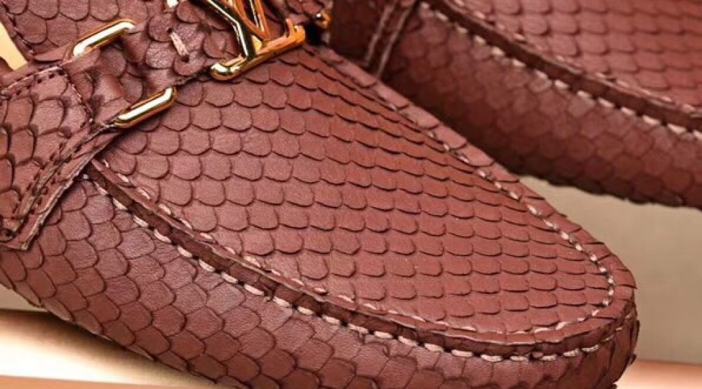 z1187014510038 1222828669ac9f254e595903481249e9 1024x568 - Gi&agrave;y nam Louis Vuitton si&ecirc;u cấp VIP &ndash; GNLV0209