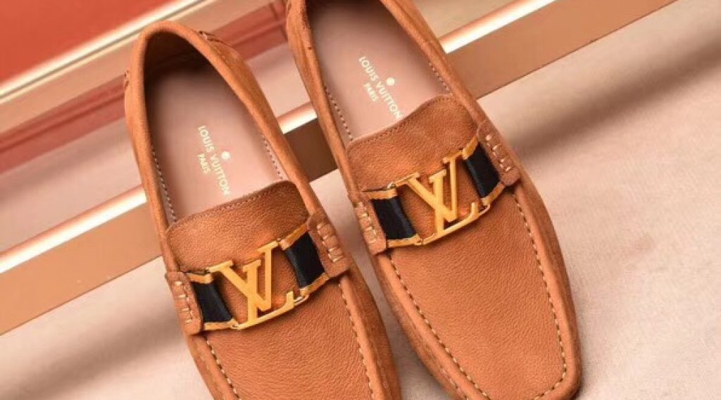 z1187019690127 448190774e8254ac6c885615705a805c 1024x568 - Gi&agrave;y nam Louis Vuitton si&ecirc;u cấp VIP &ndash; GNLV0207
