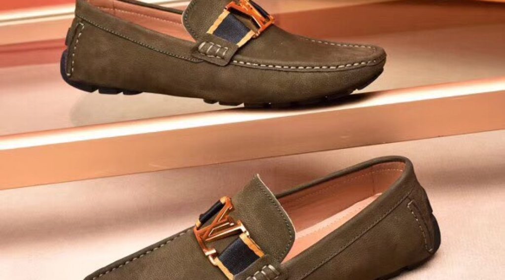 z1187019694225 1022fcc804d491732c77005421e5e099 1024x568 - Gi&agrave;y nam Louis Vuitton si&ecirc;u cấp VIP &ndash; GNLV0208