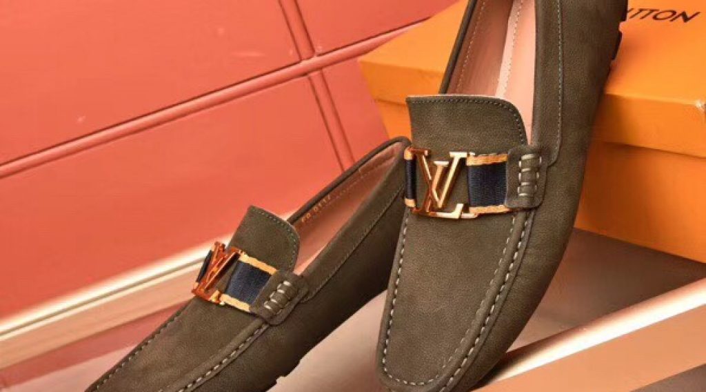 z1187019696164 9ecc504abb08665d19334e7aafbb207a 1024x568 - Gi&agrave;y nam Louis Vuitton si&ecirc;u cấp VIP &ndash; GNLV0208