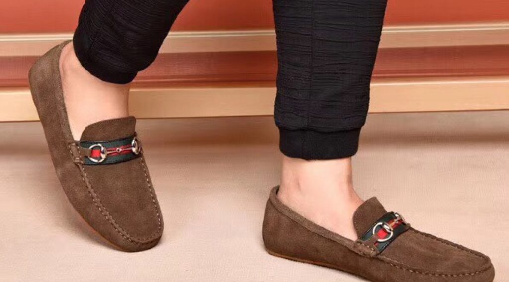 z1187021234858 431cff9317c5964dd7a1ab10bf84658d 1024x568 - Gi&agrave;y Nam Gucci Si&ecirc;u Cấp &ndash; GNGC0060