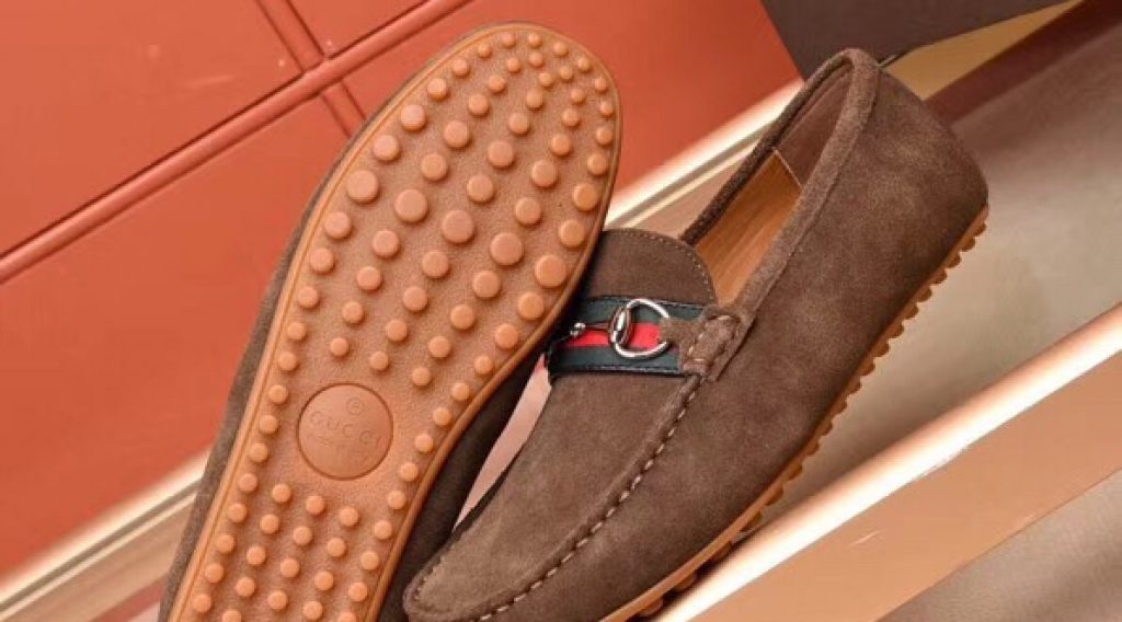 z1187021238450 7b302961c691b9242b6827097979f6b3 1024x568 - Gi&agrave;y Nam Gucci Si&ecirc;u Cấp &ndash; GNGC0060