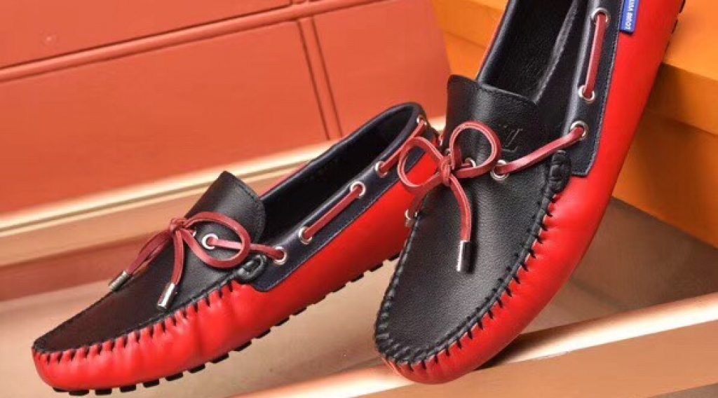 z1187023267085 406f4bd93cd72aea3d014b250850772c 1024x568 - Gi&agrave;y nam Louis Vuitton si&ecirc;u cấp VIP &ndash; GNLV0201