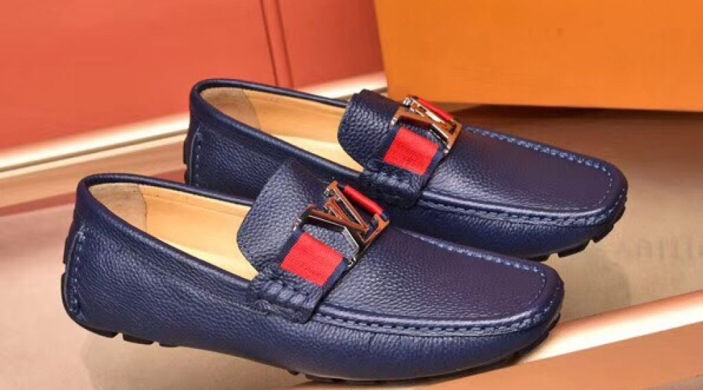 z1187023280945 34c5189ed2682b32b3bcd71d0b241e84 1024x568 - Gi&agrave;y nam Louis Vuitton si&ecirc;u cấp VIP &ndash; GNLV0199