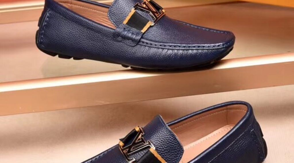 z1187023285249 828c07324a6868688ea2e0026158cd8b 1024x568 - Gi&agrave;y nam Louis Vuitton si&ecirc;u cấp VIP &ndash; GNLV0197