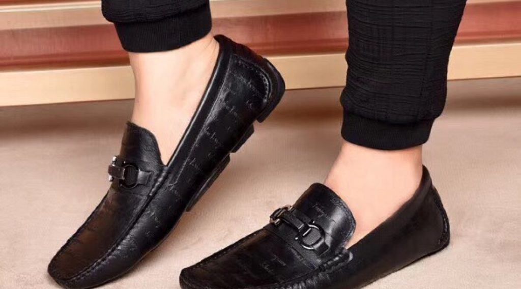 z1187028357963 1ea199794eab8dfe85498a03ea0a0cac 1024x568 - Gi&agrave;y Nam Ferragamo Si&ecirc;u Cấp GNSF0011