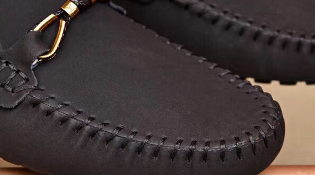 z1187030670259 ccc98c6e48c9159d54ea36a87769e328 1024x568 - Gi&agrave;y nam Louis Vuitton si&ecirc;u cấp VIP &ndash; GNLV0195