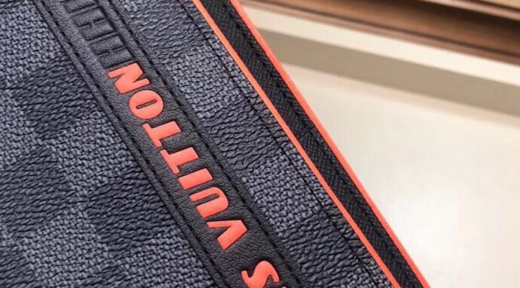 z1193192383926 bcde89d556e64ba758164b9e1b2a0ca7 1024x568 - V&iacute; nam Louis Vuitton si&ecirc;u cấp &ndash; VNLV0064