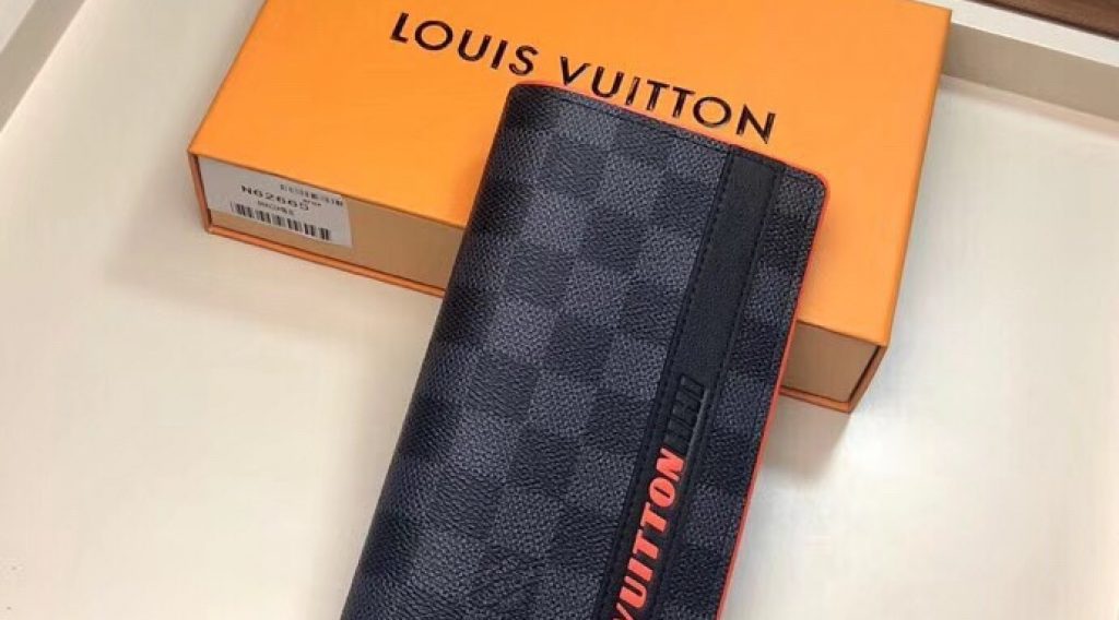 z1193192394776 3928af9c5220de071ebe1398214efed7 1024x568 - V&iacute; nam Louis Vuitton si&ecirc;u cấp &ndash; VNLV0064