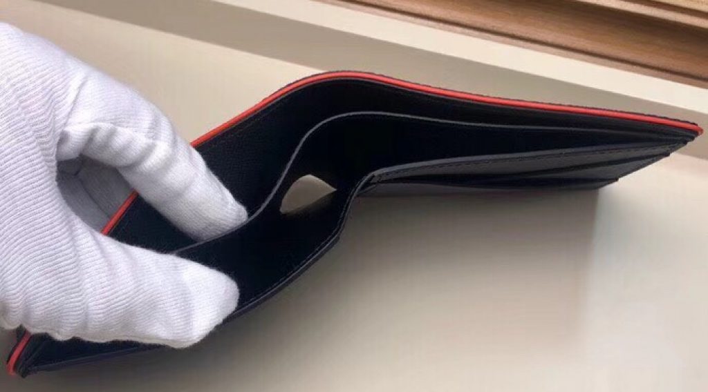z1193192397493 4148488439c32d8112e4aa880326f648 1024x568 - V&iacute; nam Louis Vuitton si&ecirc;u cấp &ndash; VNLV0063