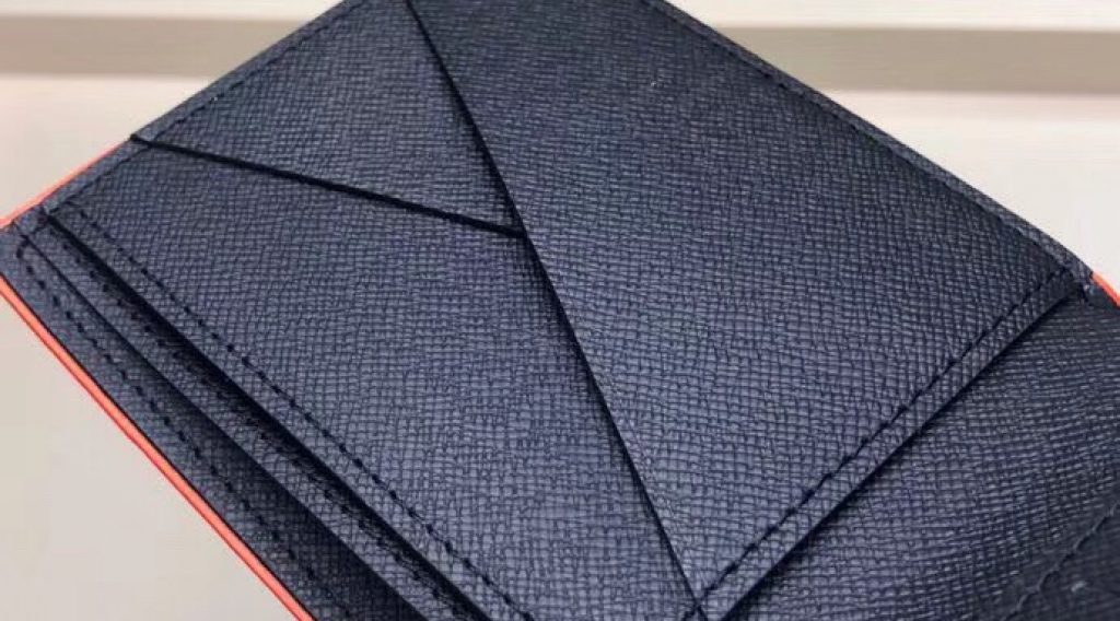 z1193192399518 3bae4c7b410227e99d65f3c470d5be56 1024x568 - V&iacute; nam Louis Vuitton si&ecirc;u cấp &ndash; VNLV0063