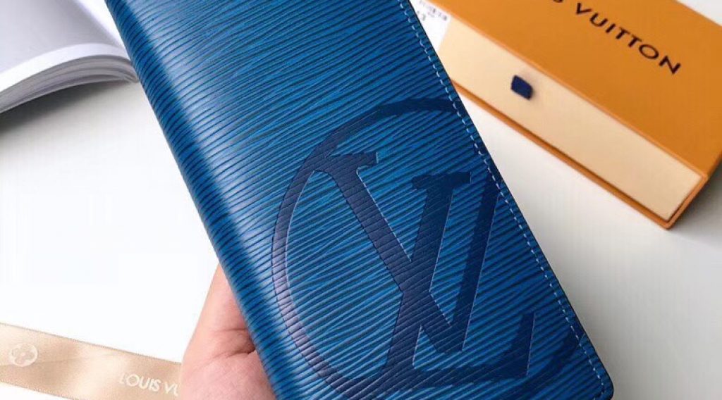 z1193194924925 500a27b38233daa156cc36d322a7c7b8 1024x568 - V&iacute; nam Louis Vuitton si&ecirc;u cấp &ndash; VNLV0062