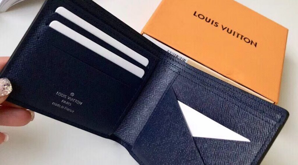 z1193194925432 d1b38c30909d7f1429e90dc65147bf71 1024x568 - V&iacute; nam Louis Vuitton si&ecirc;u cấp &ndash; VNLV0061