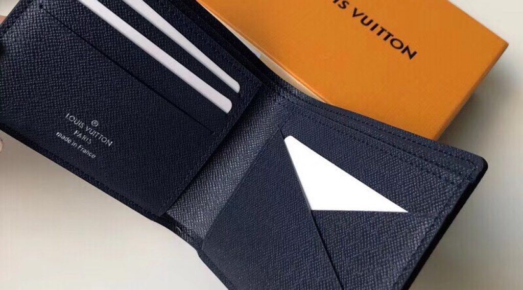 z1193194939172 0cda62971feae675cc462e1de529174e 1024x568 - V&iacute; nam Louis Vuitton si&ecirc;u cấp &ndash; VNLV0059