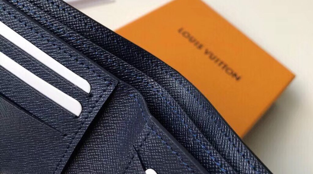 z1193194943938 5464318ac9f1c3f46c9a6fd23b919503 1024x568 - V&iacute; nam Louis Vuitton si&ecirc;u cấp &ndash; VNLV0059