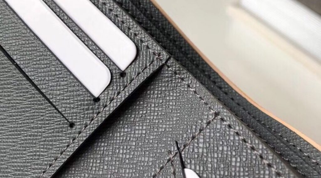 z1193194948358 4a0365181209ffde8e7c84b5160b6574 1024x568 - V&iacute; nam Louis Vuitton si&ecirc;u cấp &ndash; VNLV0058