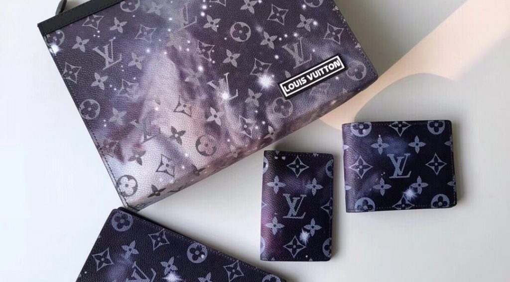 z1193194984890 c4dcaada2aeb6267277e66e977a525a2 1024x568 - V&iacute; nam Louis Vuitton si&ecirc;u cấp &ndash; VNLV0057