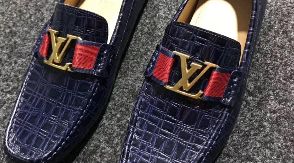 z1194149241996 0b4a56ce453f7b1f8a81cdddb13b10db 1024x568 - Gi&agrave;y nam Louis Vuitton si&ecirc;u cấp VIP &ndash; GNLV0192