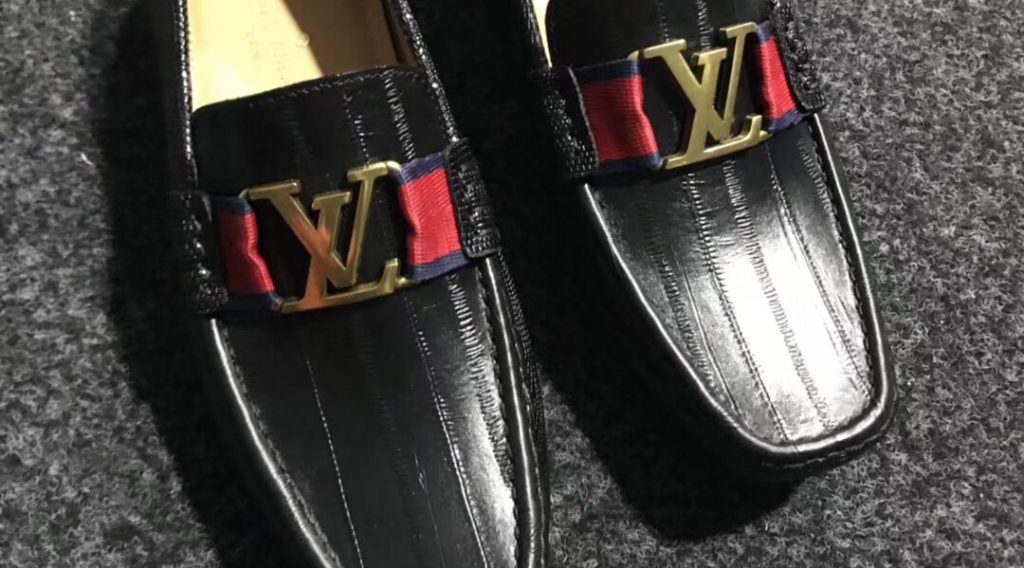 z1194149323721 211d0324555d789a03b78ef8ed21bce4 1024x568 - Gi&agrave;y nam Louis Vuitton si&ecirc;u cấp VIP &ndash; GNLV0190