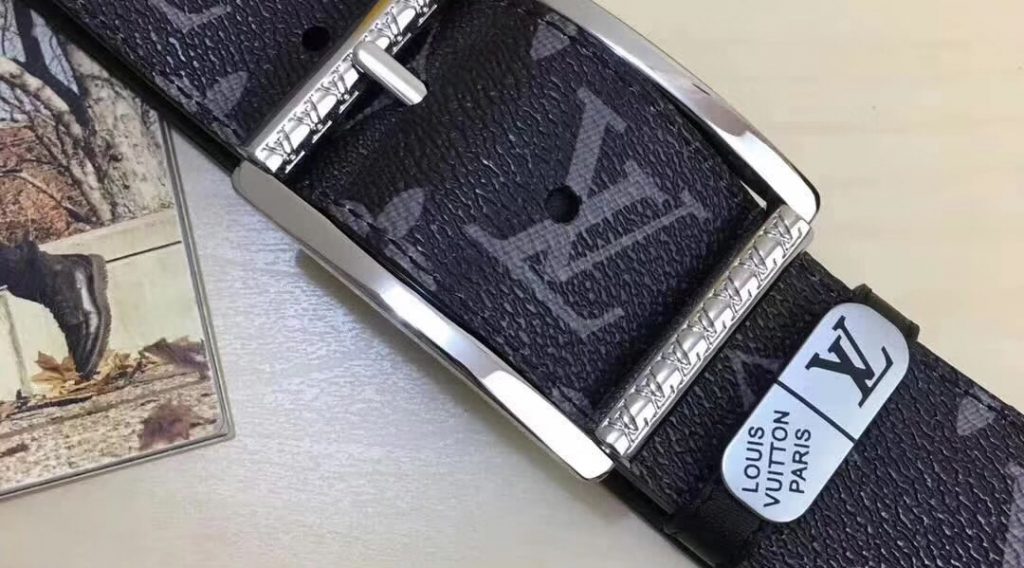 z1196374565547 3096042a9906a2fd685baaaab3858d74 1024x568 - Thắt Lưng Nam Louis Vuitton Si&ecirc;u Cấp TLNLV0061