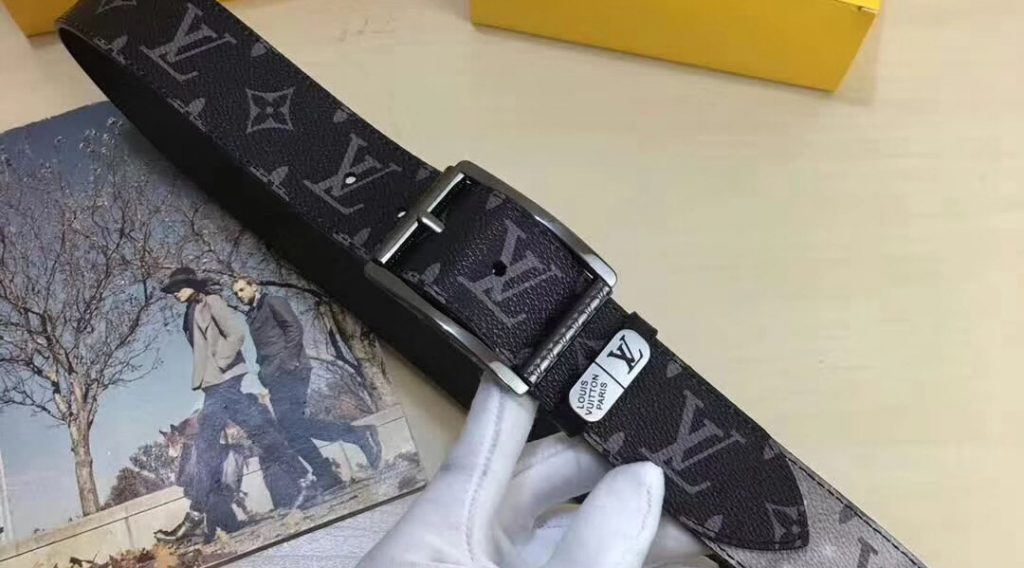 z1196374581962 b8b7142fb4e2da0e25dc3bca321903a6 1024x568 - Thắt Lưng Nam Louis Vuitton Si&ecirc;u Cấp TLNLV0060