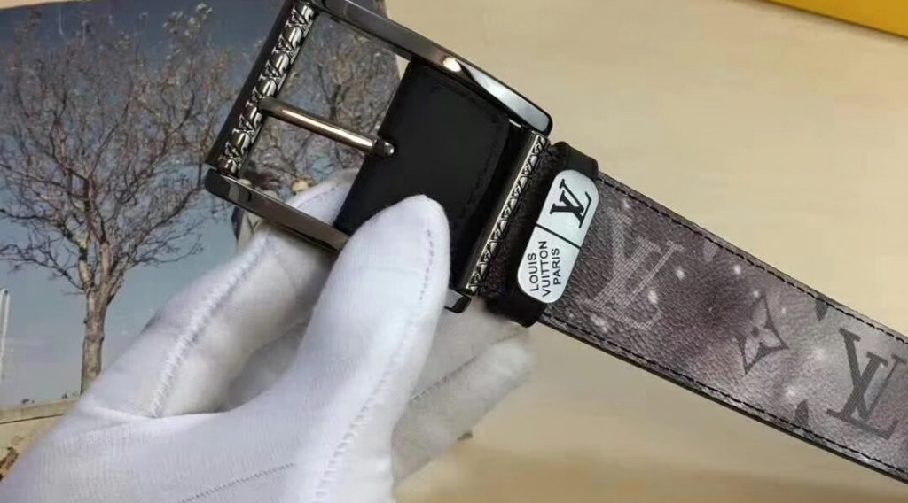 z1196374582776 145b33ad527a4b9e7fdbdf84dc80125f 1024x568 - Thắt Lưng Nam Louis Vuitton Si&ecirc;u Cấp TLNLV0060