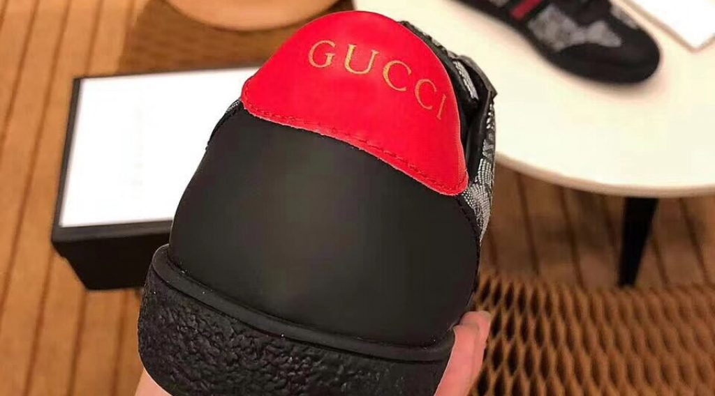 z1207792050482 928dd8ef7ea415a2c3dedb619eb31d9c 1024x568 - Gi&agrave;y Nam Gucci Si&ecirc;u Cấp &ndash; GNGC0059