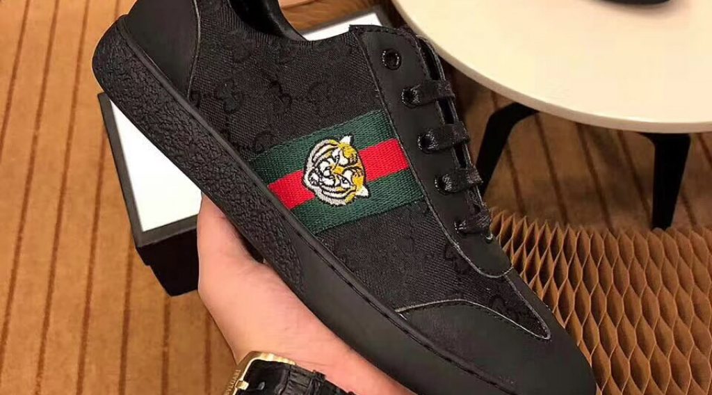 z1207792053268 96568884171d4118b701fa25f9652259 1024x568 - Gi&agrave;y Nam Gucci Si&ecirc;u Cấp &ndash; GNGC0059