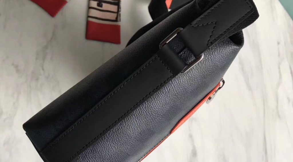 z1207792061628 40869738c3a9e517f956e331b4f87a6c 1024x568 - T&uacute;i X&aacute;ch Nam Louis Vuitton Si&ecirc;u Cấp TXNLV0076
