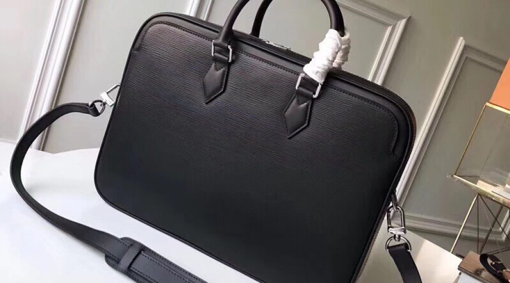 z1207797060843 d94ec45c0d9d851c72869d8528e61512 1024x568 - T&uacute;i X&aacute;ch Nam Louis Vuitton Si&ecirc;u Cấp TXNLV0074
