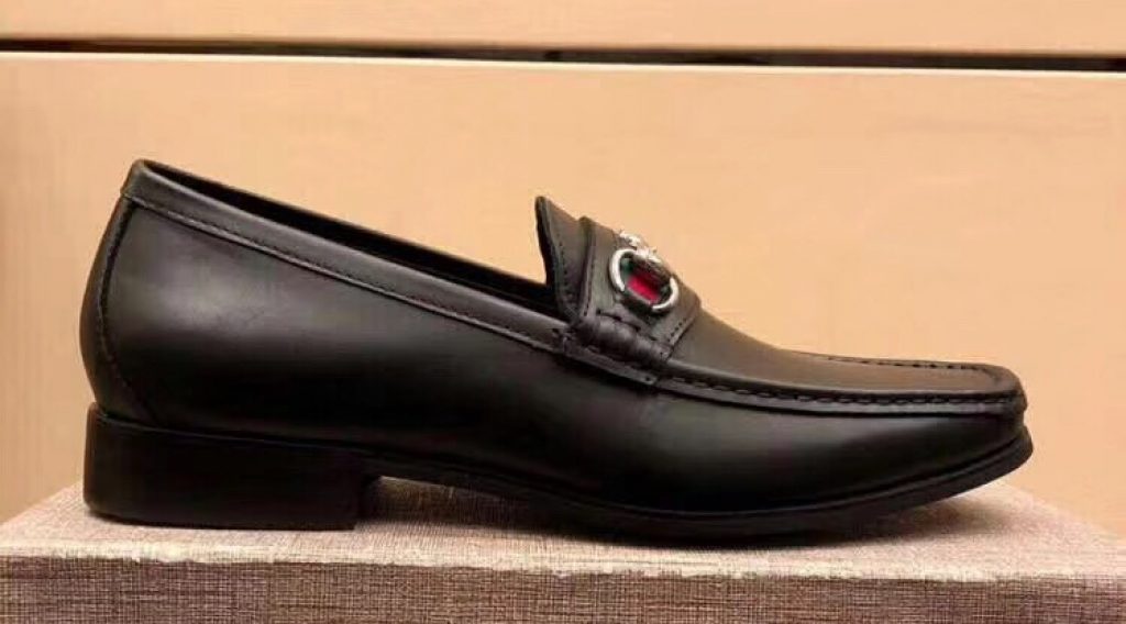 z1207797064019 85966fae703fe352614f576df0328a0c 1024x568 - Gi&agrave;y Nam Gucci Si&ecirc;u Cấp &ndash; GNGC0058