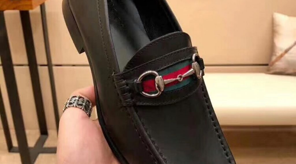 z1207797064466 07555e114953e7bb5175543e0867bd2f 1024x568 - Gi&agrave;y Nam Gucci Si&ecirc;u Cấp &ndash; GNGC0058