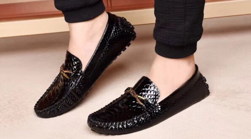 z1186995706880 3658c031432951513d403a056a18a086 1024x568 - Gi&agrave;y nam Louis Vuitton si&ecirc;u cấp VIP &ndash; GNLV0222