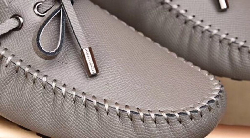 z1187000149716 85d40a1b00fc07a5a2e729d207c548af 1024x568 - Gi&agrave;y nam Louis Vuitton si&ecirc;u cấp VIP &ndash; GNLV0219