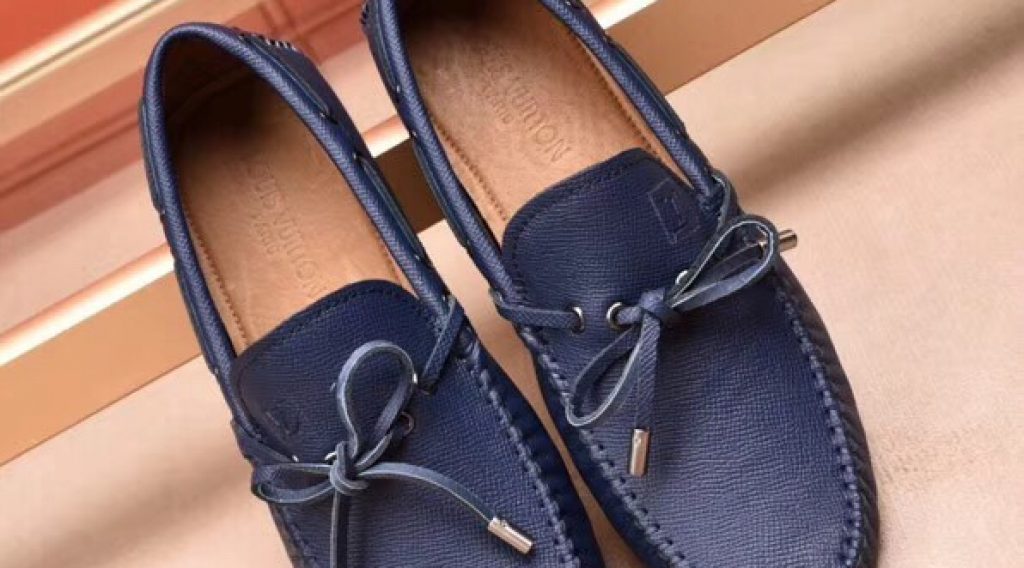 z1187000151707 99b52c01bf93cc80337f5607bdbcab96 1024x568 - Gi&agrave;y nam Louis Vuitton si&ecirc;u cấp VIP &ndash; GNLV0218