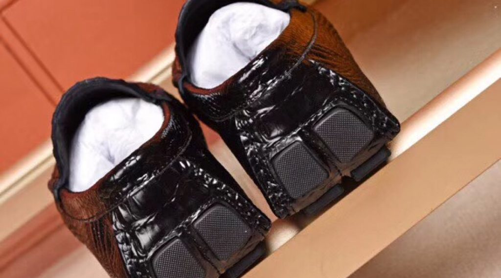 z1187003262726 b0b36d2be7dca4769da9574567a9d409 1024x568 - Gi&agrave;y nam Louis Vuitton si&ecirc;u cấp VIP &ndash; GNLV0216