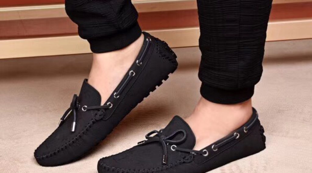 z1187003269916 ec094cec767bc3cd50931e1b748f992a 1024x568 - Gi&agrave;y nam Louis Vuitton si&ecirc;u cấp VIP &ndash; GNLV0215